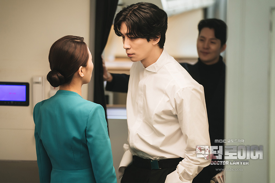 韓劇《醫法刑事》分集劇情評論,傑登李真男人也 1 醫法刑事 3