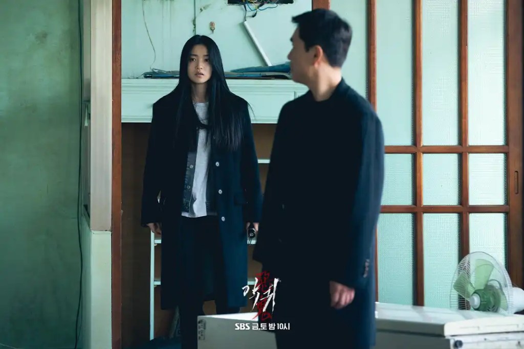 金泰梨韓劇《惡鬼》分集劇情評論,真相與詛咒交織的恐怖謎團 9 惡鬼 7