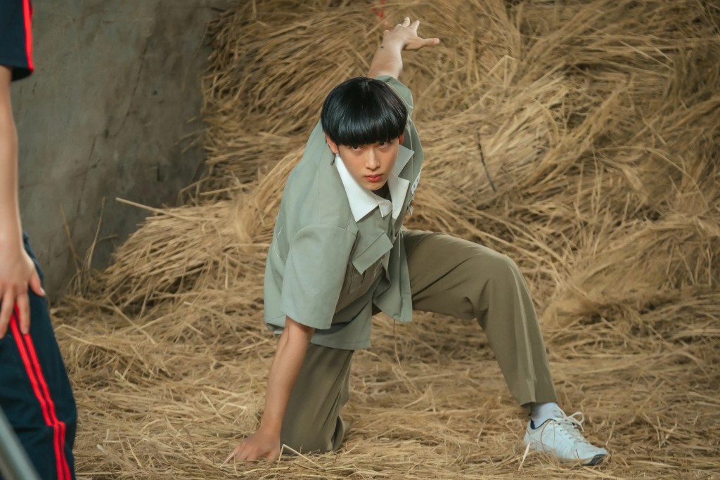 韓劇《少年時代》分集劇情評論,懦弱高中生變成學校老大 3 少年時代 EP1 2 5