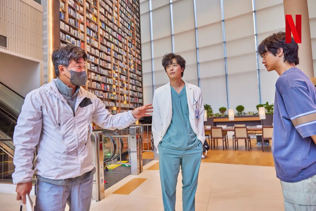 Netflix 韓劇《精神病房也會迎來清晨》分集劇情評論,黎明前的夜最黑 11 精神病房也會迎來清晨 1108 4