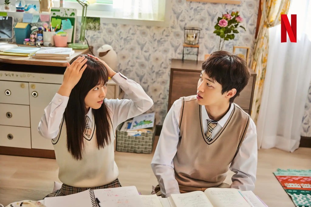Netflix 韓劇《精神病房也會迎來清晨》分集劇情評論,黎明前的夜最黑 12 精神病房也會迎來清晨 1108 5
