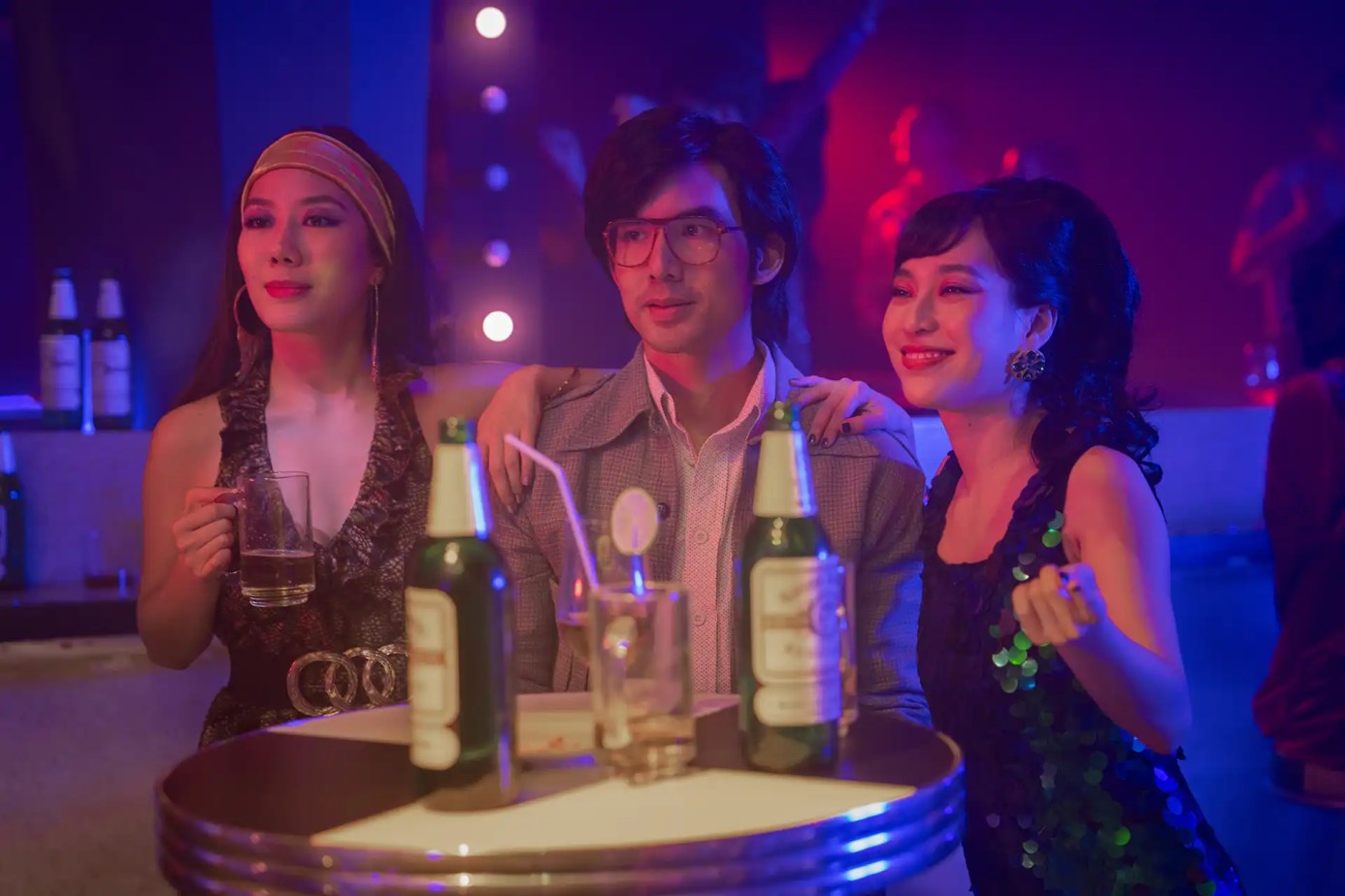 Netflix 泰劇《高潮醫生》劇情評論與演員陣容介紹 11 Netflix 泰劇《高潮醫生》劇情與演員陣容介紹 11
