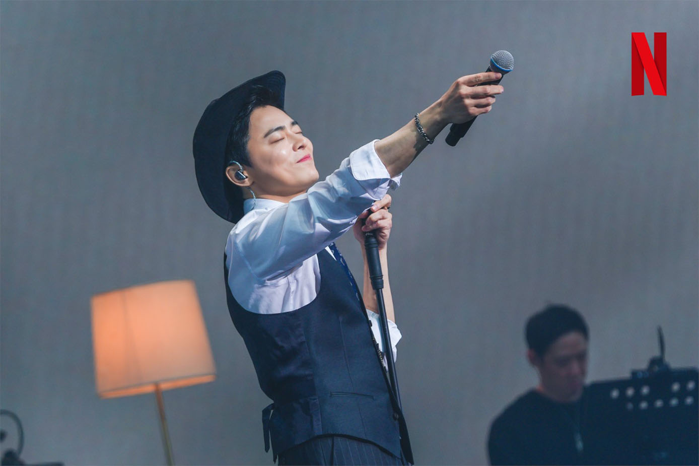 Netflix《新人歌手曹政奭》製作陣容包含 IU、朴孝信、鄭敬淏、柳演錫、田美都等 5 Netflix《新人歌手曹政奭》製作陣容包含 IU、朴孝信、鄭敬淏、柳演錫、田美都等