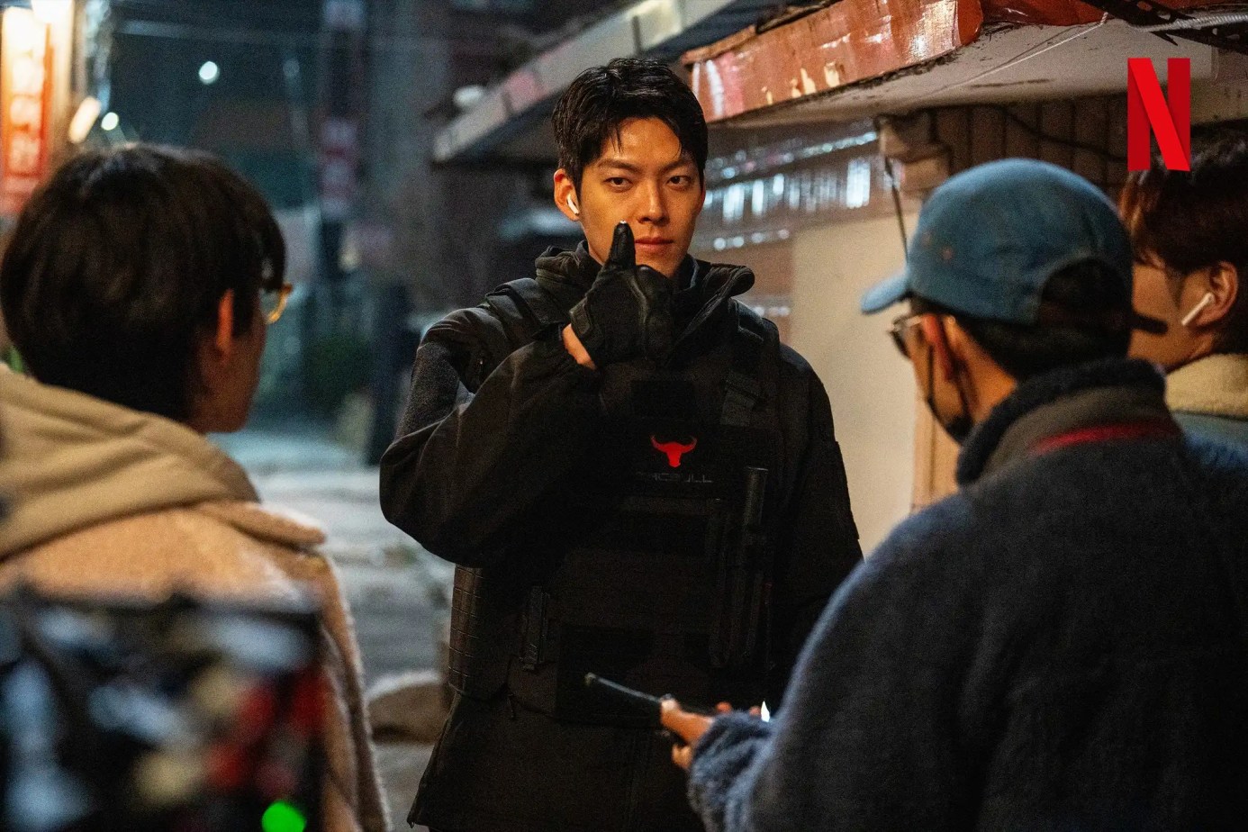 Netflix 電影《黑帶出勤中》劇情評論,武道事務官用拳腳捍衛正義 19 《黑帶出勤中》花絮與劇照 7
