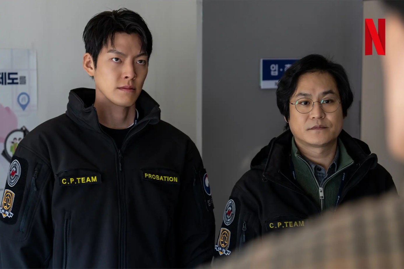 Netflix 電影《黑帶出勤中》劇情評論,武道事務官用拳腳捍衛正義 8 黑帶出勤中 18