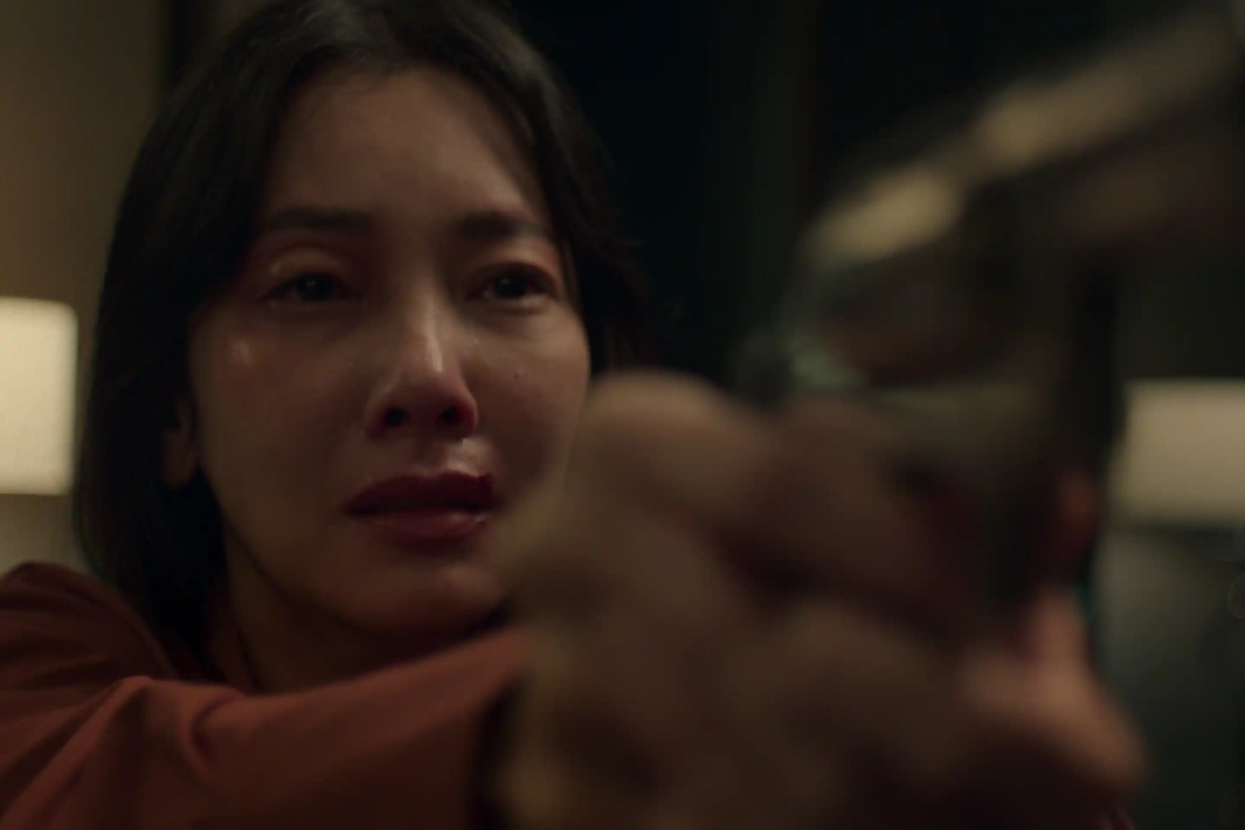 Netflix 泰劇《千萬別回家》劇情看點,揭開家族老宅背後的驚悚秘密 9 Netflix 泰劇《千萬別回家》劇情看點,揭開家族老宅背後的驚悚秘密