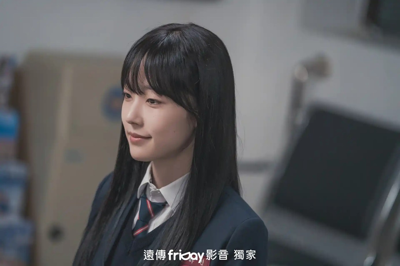 韓劇《如此親密的背叛者》劇情看點,心理分析師父女間難以直視的真相裂痕 10 獨家 背叛者劇照加logo 1001 05