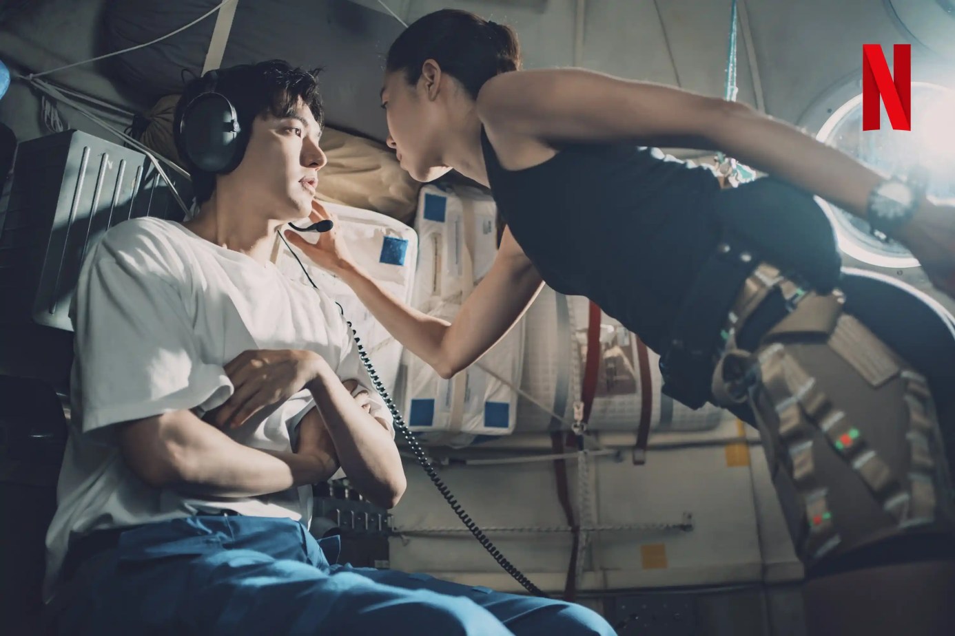 韓劇《問問星星吧》分集劇情評論,500億韓元大作不能只有我看見 2 韓劇《問問星星吧》劇情看點,探索愛情與未知的太空浪漫冒險