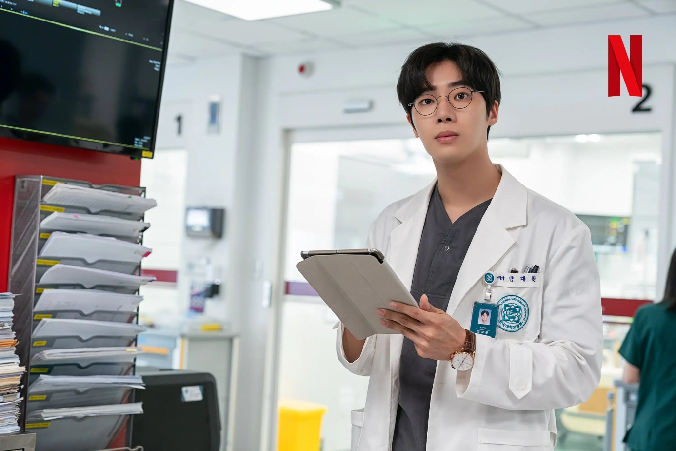 Netflix 韓劇《外傷重症中心》分集劇情評論,想跟我一樣拯救人命嗎? 7 《外傷重症中心》EP1 2 劇情評論 27