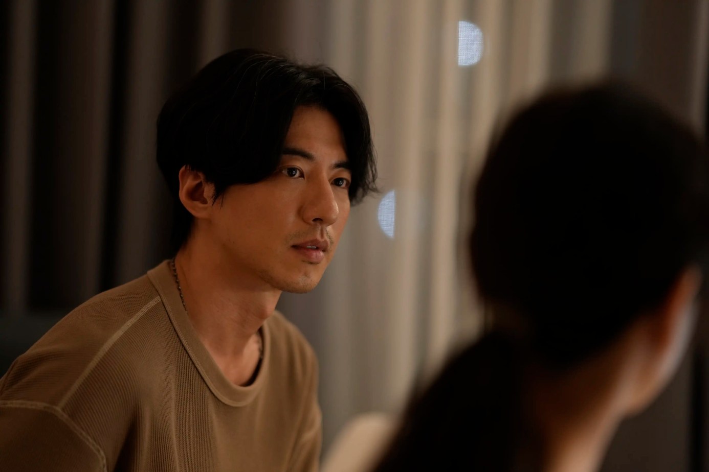 Netflix 台劇《童話故事下集》分集劇情評論,並沒有童話故事上集 17 傅孟柏飾柯佳嬿同事兼大學前男友張人偉 1