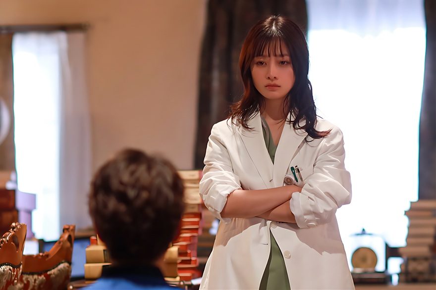 日劇《名偵探女醫天久鷹央》分集劇情,橋本環奈主演醫療推理劇集 1 001 9