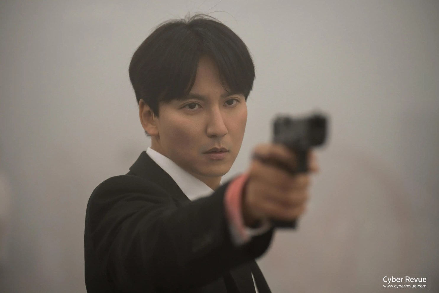 Netflix 韓劇《槍口彼端》分集劇情,金南佶對決金英光揭韓國黑槍危機真相 11 槍口彼端 1