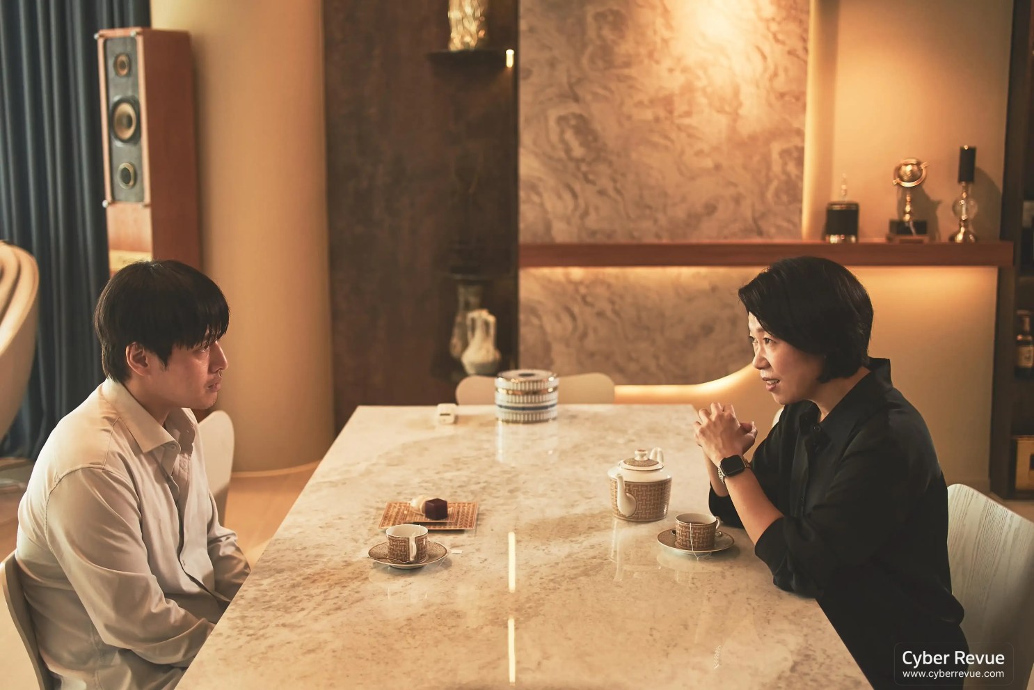 Netflix 電影《牆外之音》劇情評論,當買房夢淪為都市驚悚故事 11 牆外之音 8