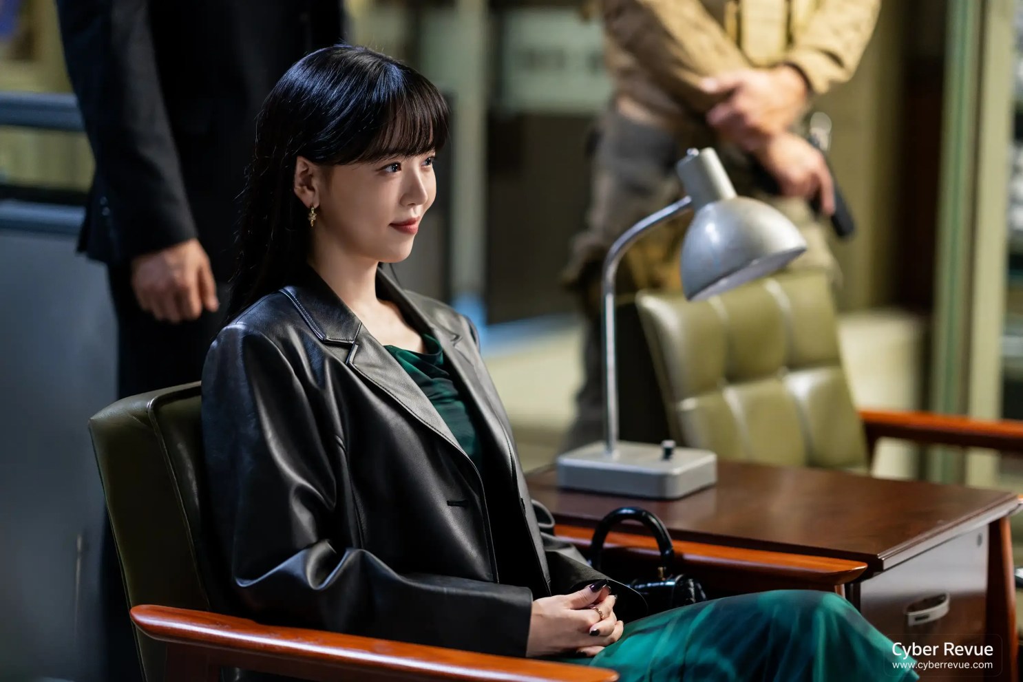 Netflix 韓劇《現金英雄》分集劇情評論,現金與戰力掛鉤的鈔能力英雄 5 現金英雄 15