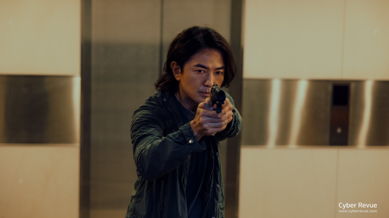 Netflix 台劇《百萬人推理》分集劇情評論，鄭伊健聯手百萬網紅揭開流量背後的殺機