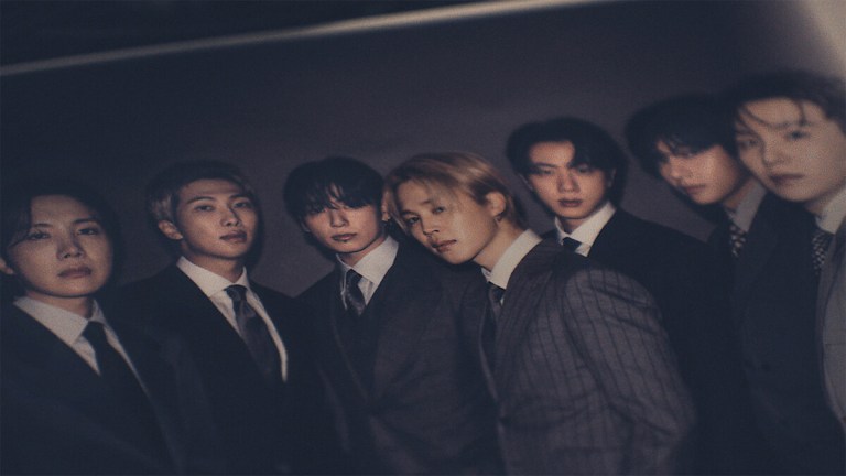 Netflix 防彈少年團 (BTS):11 部私藏追劇片單,從《黑白大廚》到《后翼棄兵》全收錄 1 hero 1774635940944